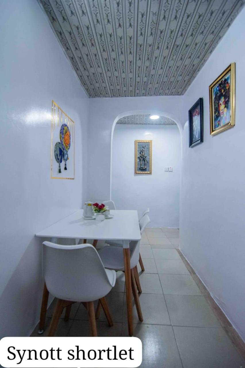 Synott Apartment Ikeja Exterior photo